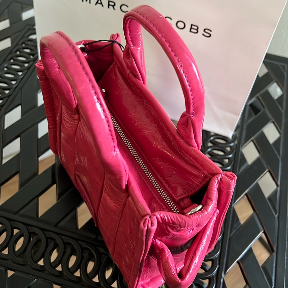 ❌SOLD❌NWT Marc Jacobs The Tote Bag Mini in Magenta Color - Picture 6 of 9